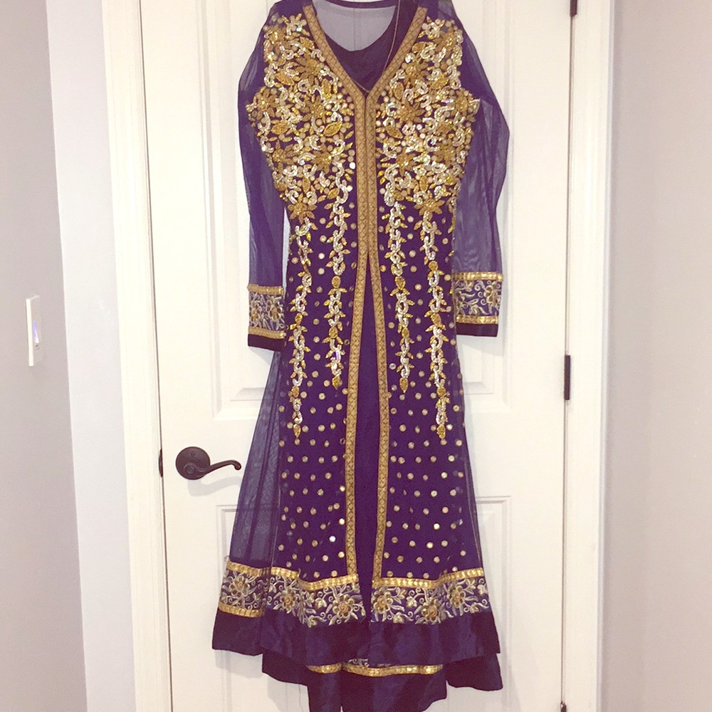 Stunning navy blue Indian Pakistani 4 piece dress
